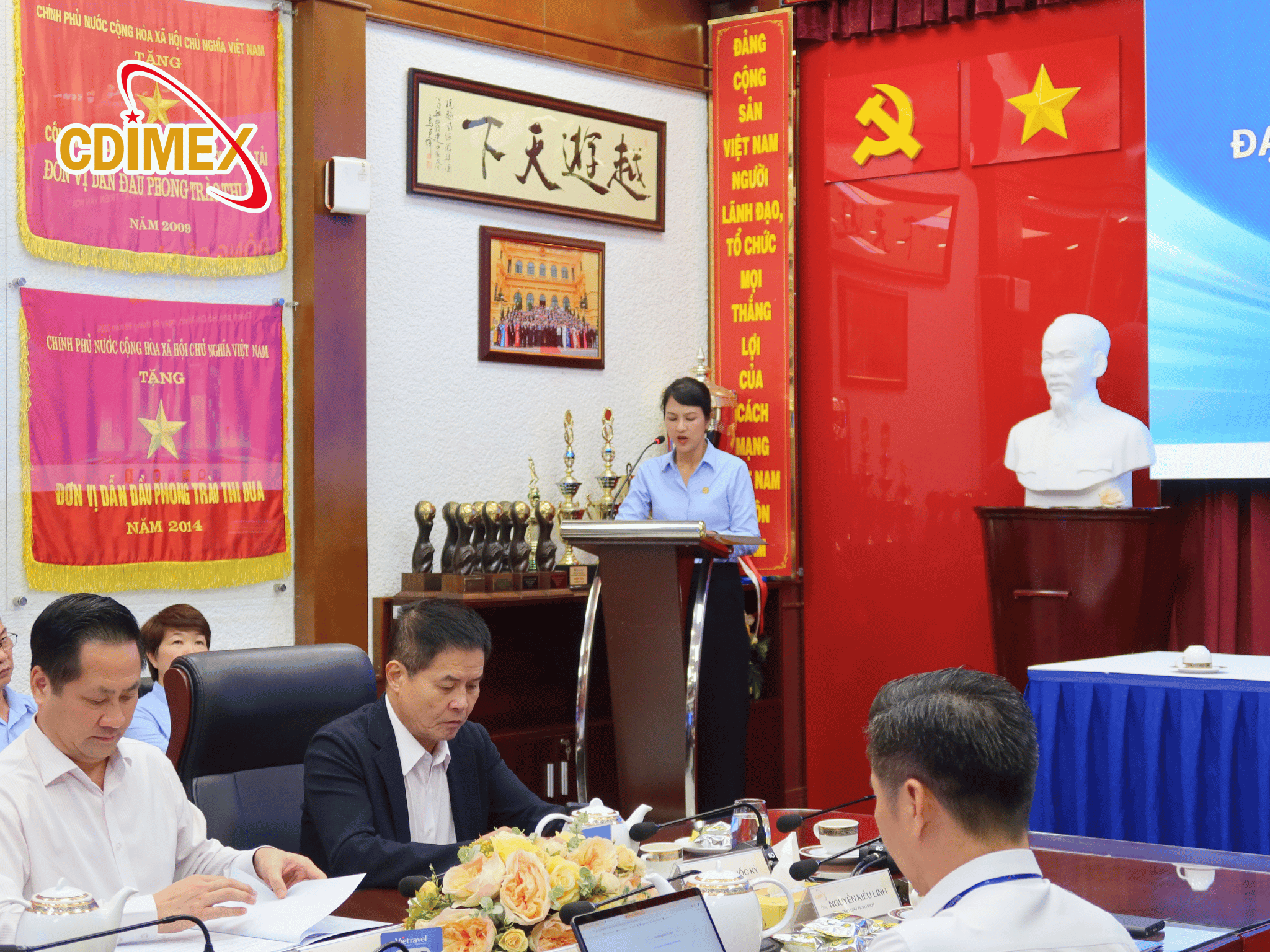 Ban Tổ chức thực hiện nghi thức tuyên bố lý do và khai mạc Đại hội