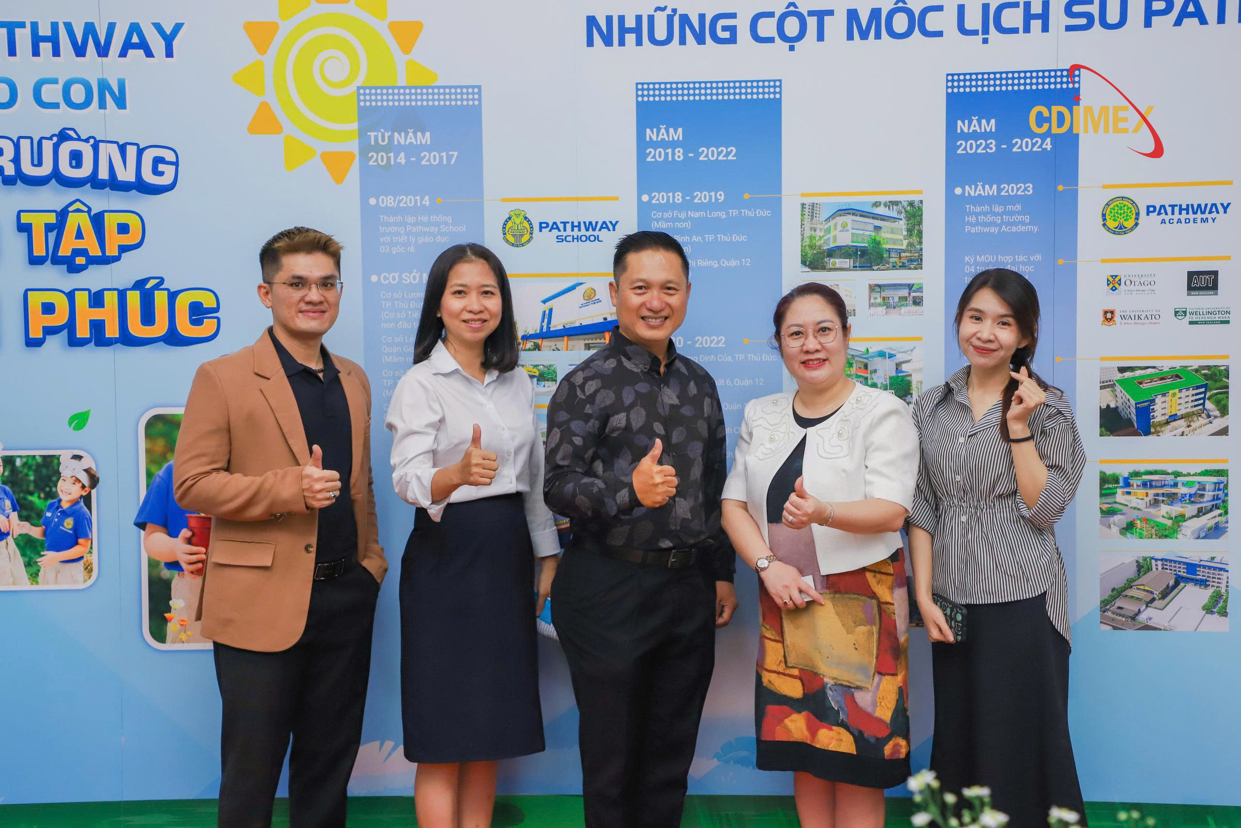 Đại diện phía công ty CDIMEX và trường học Pathway Tuệ Đức